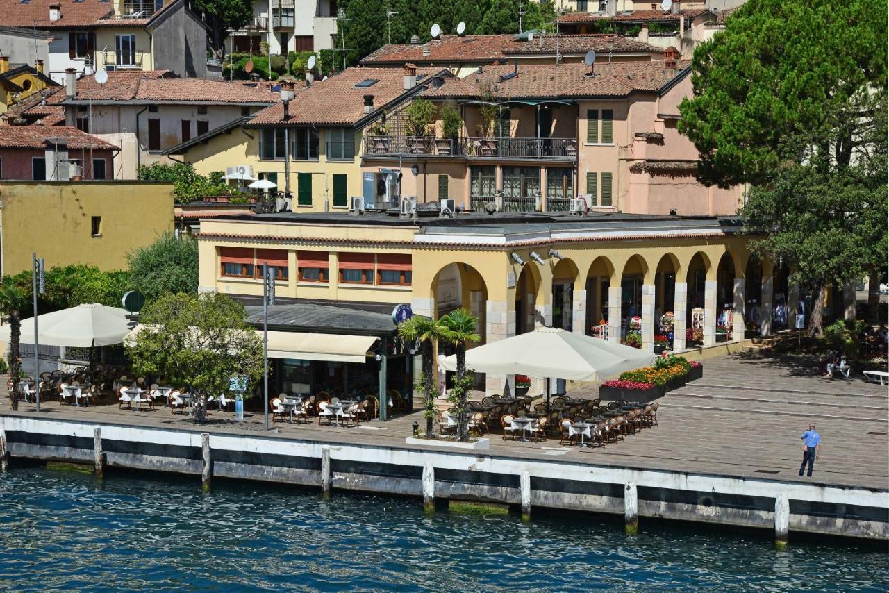 Camere Al Veliero Gardone Riviera Exterior photo