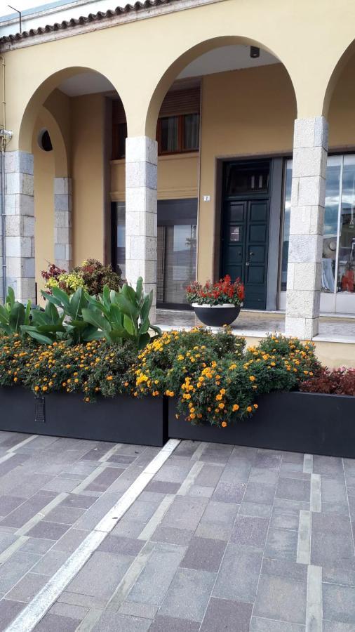 Camere Al Veliero Gardone Riviera Exterior photo